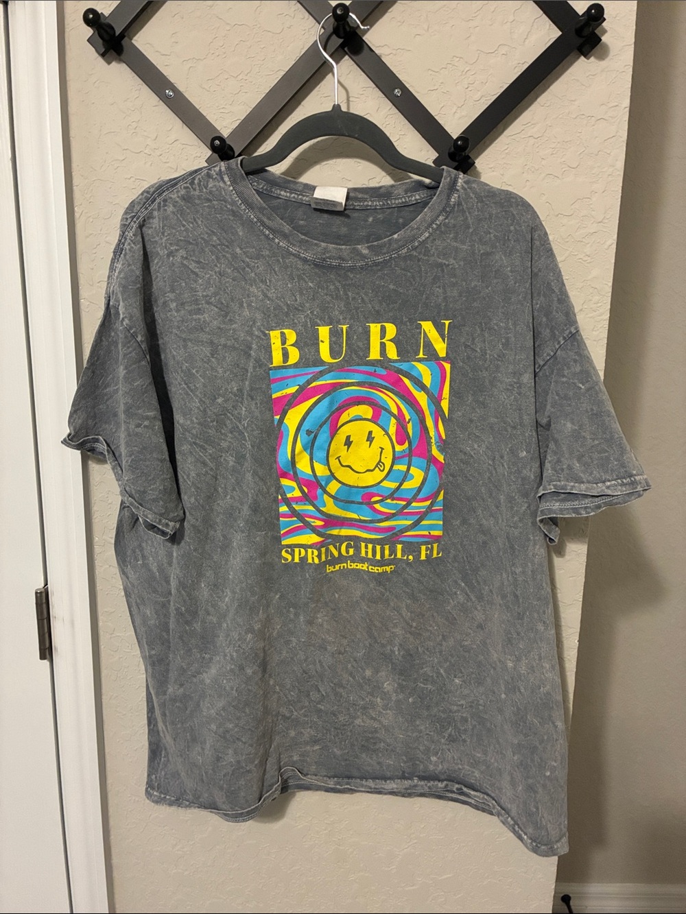 Burn Spring Hill Graphic Tee - Gray Short Sleeve Shirt